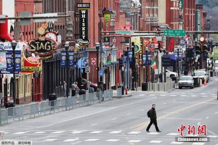 当地时间3月22日,美国田纳西州首府纳什维尔市长约翰·库珀宣布为期14天的“居家令”,要求民众留在家中,以减少新冠病毒传播。 一周内病例翻10倍 美国正加速成为全球疫情“震中”